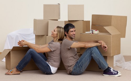 Professional packing and unpacking services in Pimlico for a smooth house move